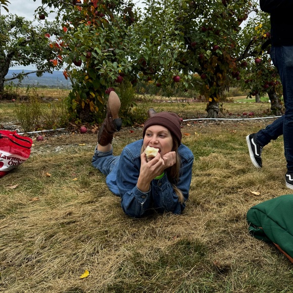 Meet your Posher, Leigh - Picture 4 of 5